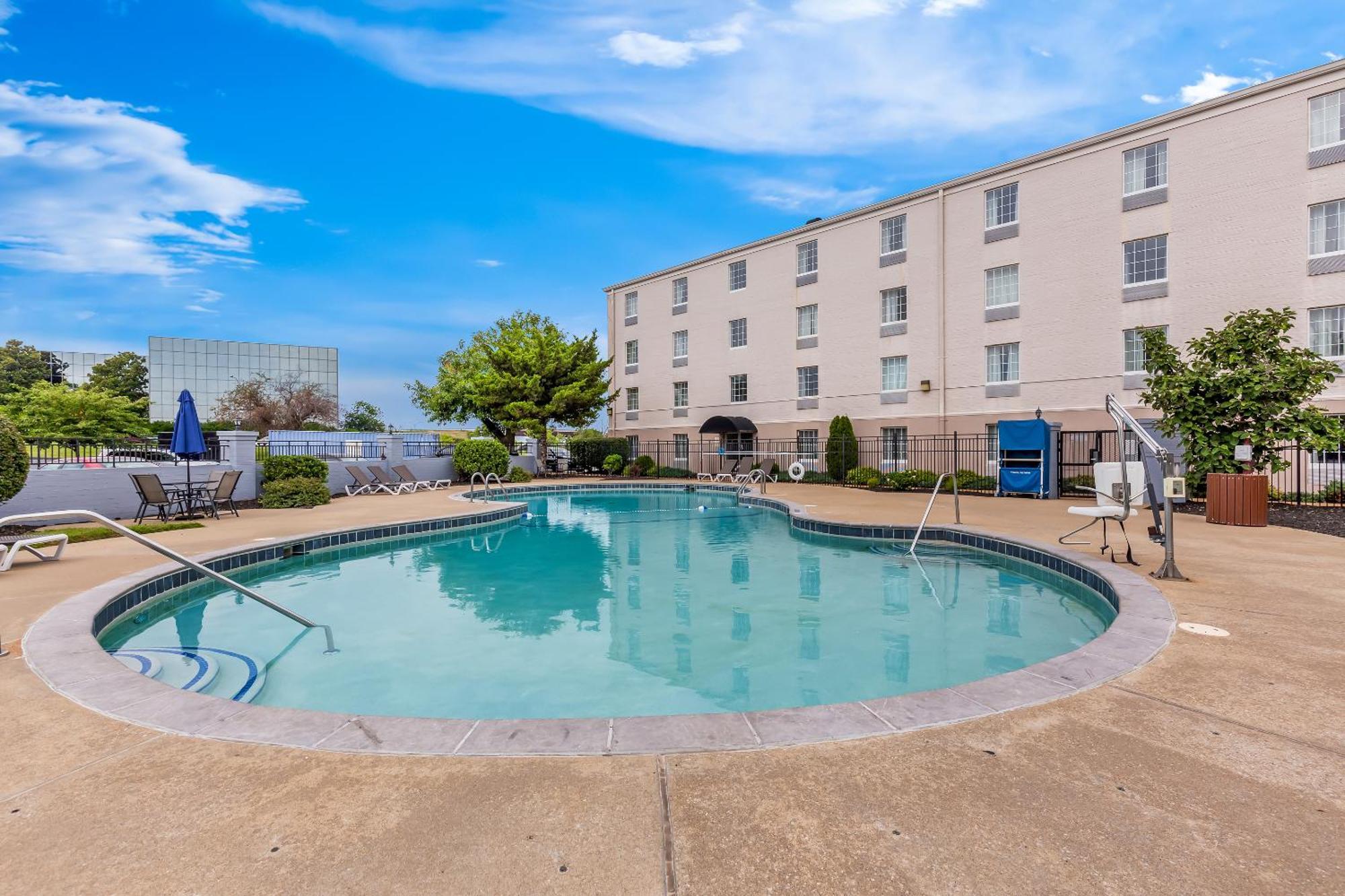 Comfort Inn St Louis - Westport Event Center Меріленд-Гайтс Екстер'єр фото