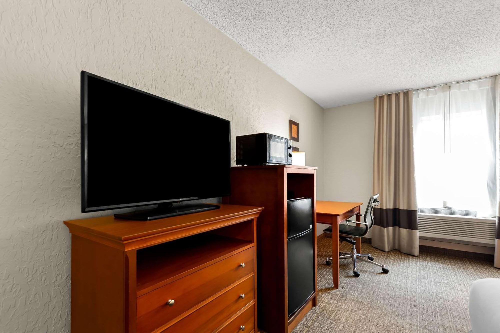 Comfort Inn St Louis - Westport Event Center Меріленд-Гайтс Екстер'єр фото