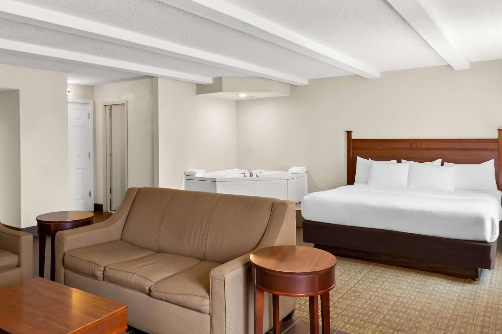Comfort Inn St Louis - Westport Event Center Меріленд-Гайтс Екстер'єр фото
